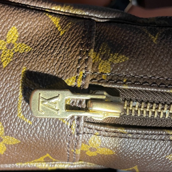 ❌SOLD❌Authentic Louis Vuitton Trousse 28 - Picture 11 of 16